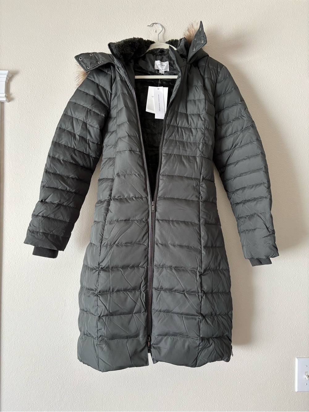 NWT Seraphine Long Quilted Puffer Coat with Faux Fur Lining - Gray Size 2